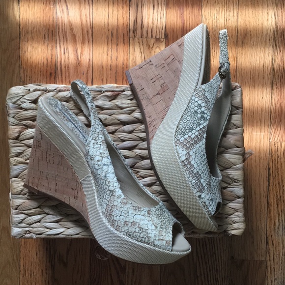 Via Spiga Sz 8.5 Snake + Cork Wedges - A - Picture 4 of 6